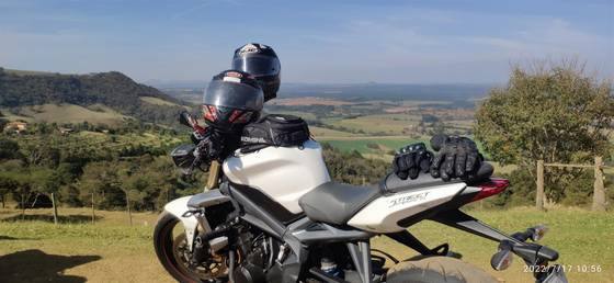 TRIUMPH STREET TRIPLE 675 ABS 